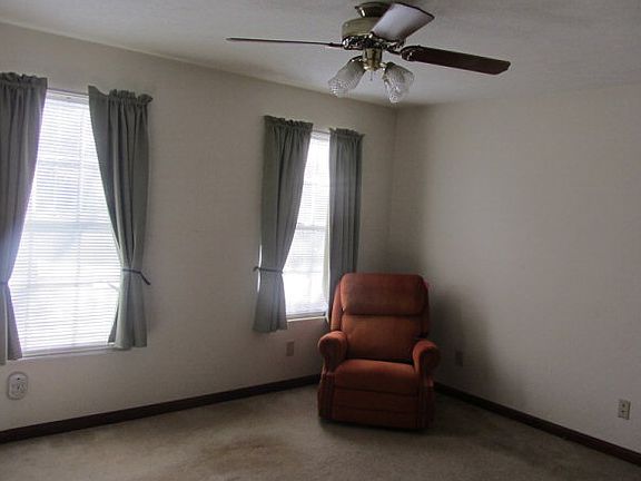 5th image of 1852 Hidden Hills Dr