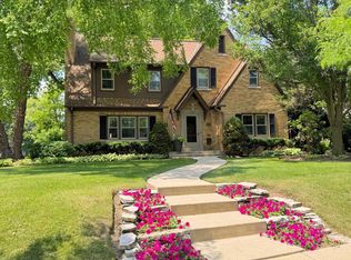906 Emerson Ave, South Milwaukee, WI 53172