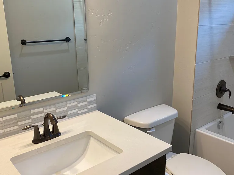 4673 W Temple Dr — Photo 10