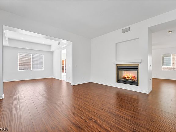 5th image of 9123 Weeping Hollow Ave