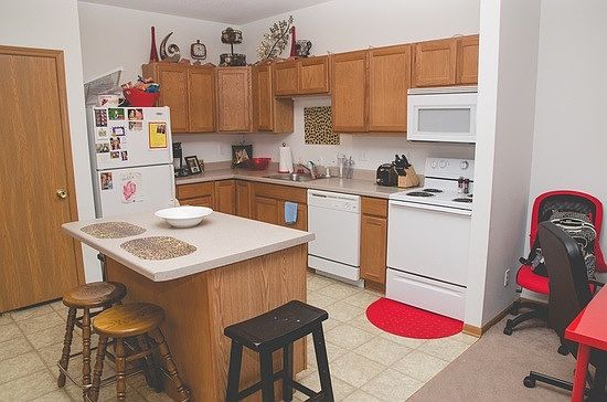 2nd image of 1315 Mayfield Dr Unit 205