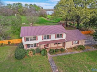 2324 Brookwood Dr SE, Decatur, AL 35601