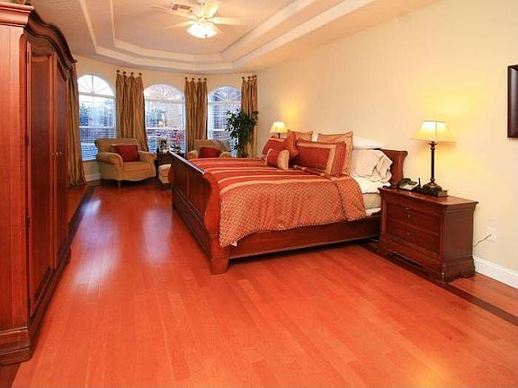 5th image of 2031 Sailborough Ct