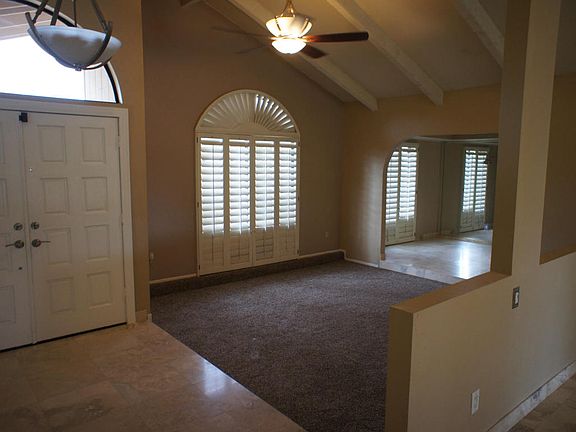 5th image of 6031 E Ludlow Dr