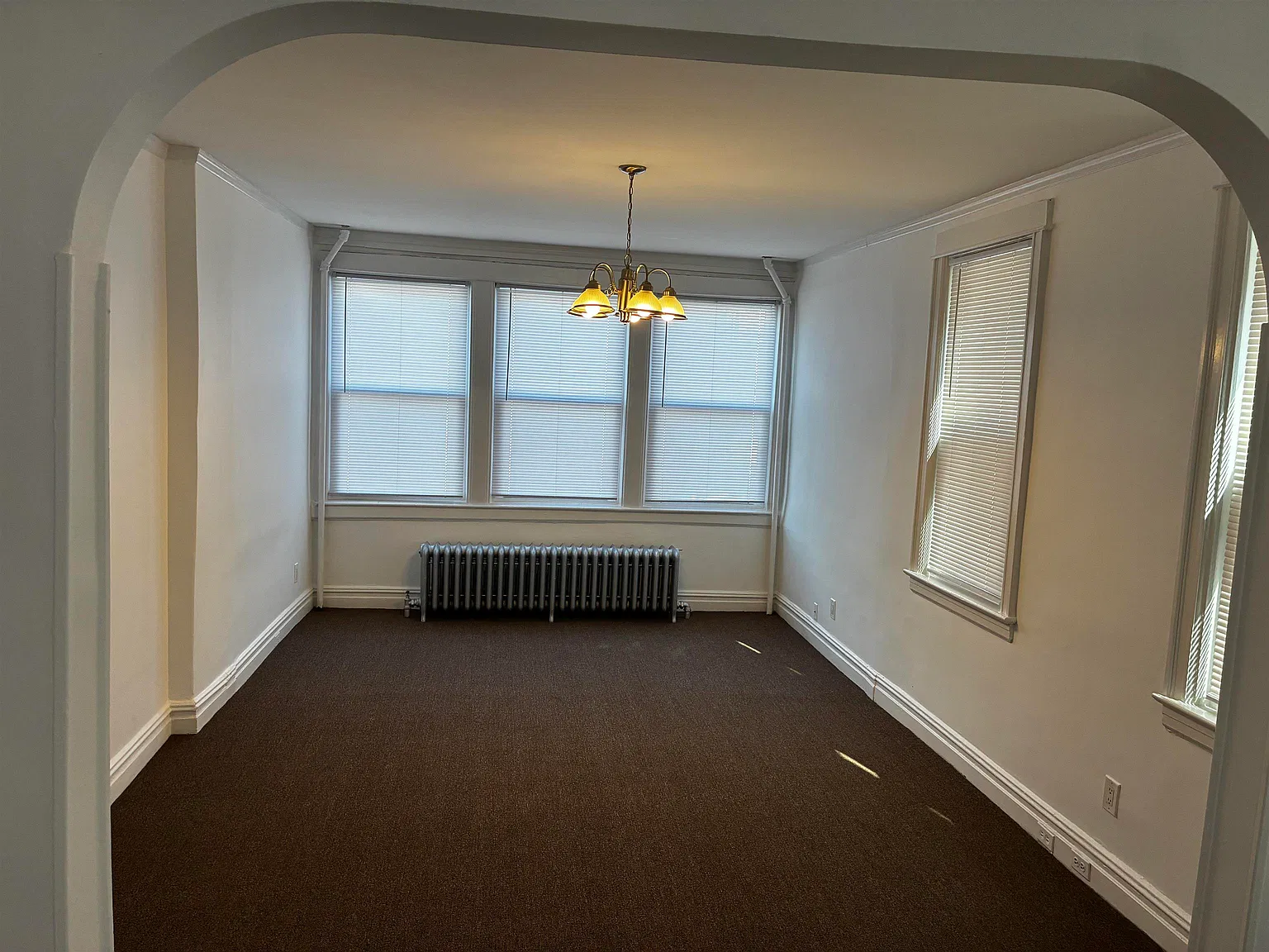 4 bed, 2.0 bath, $2,800 — Photo 2