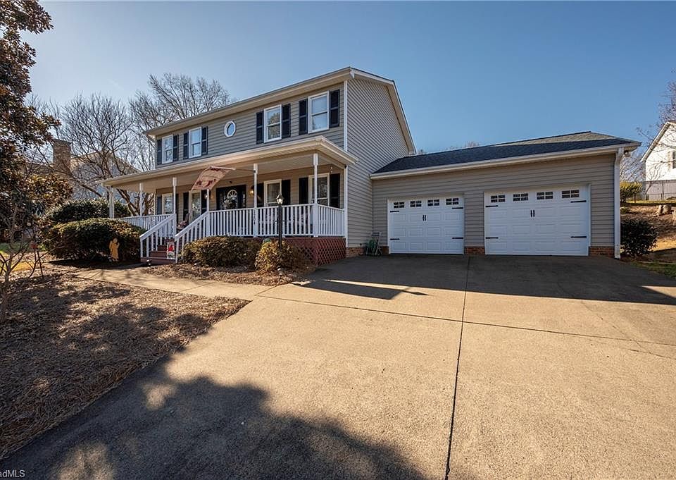 1st image of 1204 Bebb Willow Ln