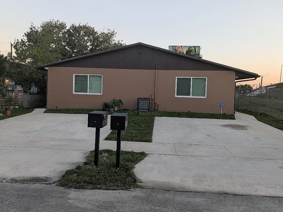 6238 Duval St #6238