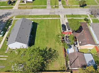 8904 Livingston Ave, Chalmette, LA 70043
