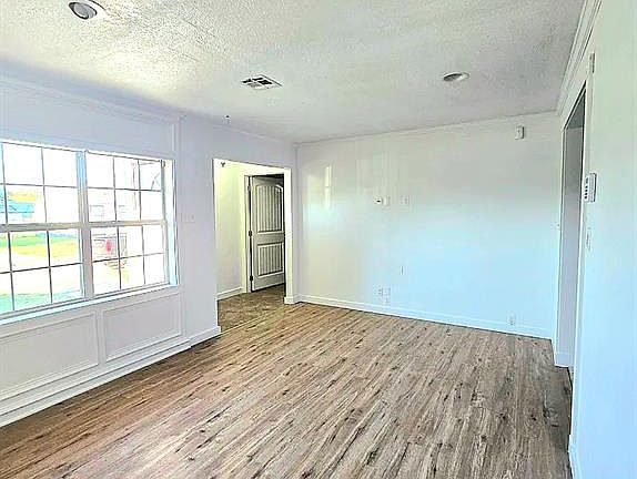 2nd image of 717 Judy Ave