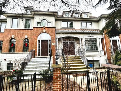 2037 Alta Vista Ct, Naperville, IL, 60563