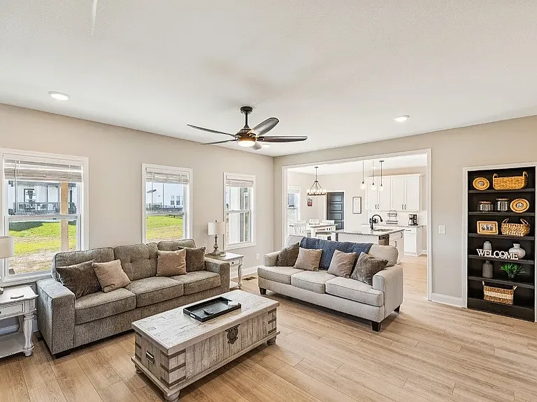 248 Bluebell Dr — Photo 14