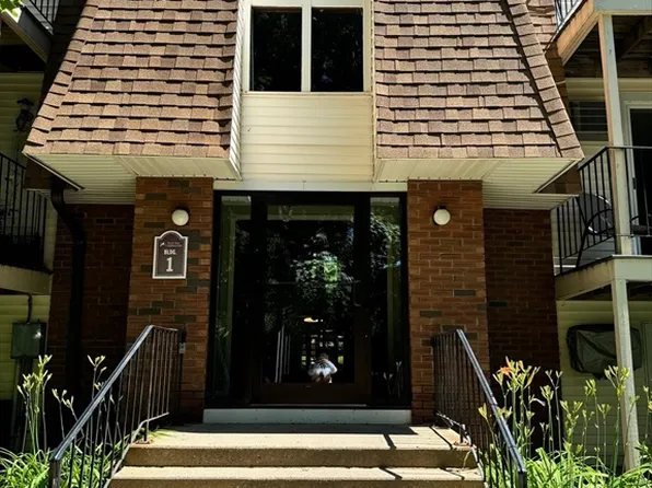 80 Damon Rd APT 1206, Northampton, MA 01060