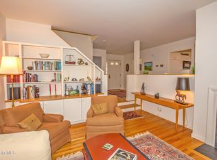 1136 Barker Rd UNIT 18, Pittsfield, MA 01201