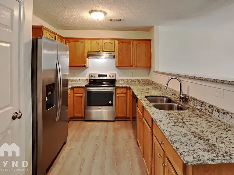 6332 Hickory Lane Cir — Photo 8