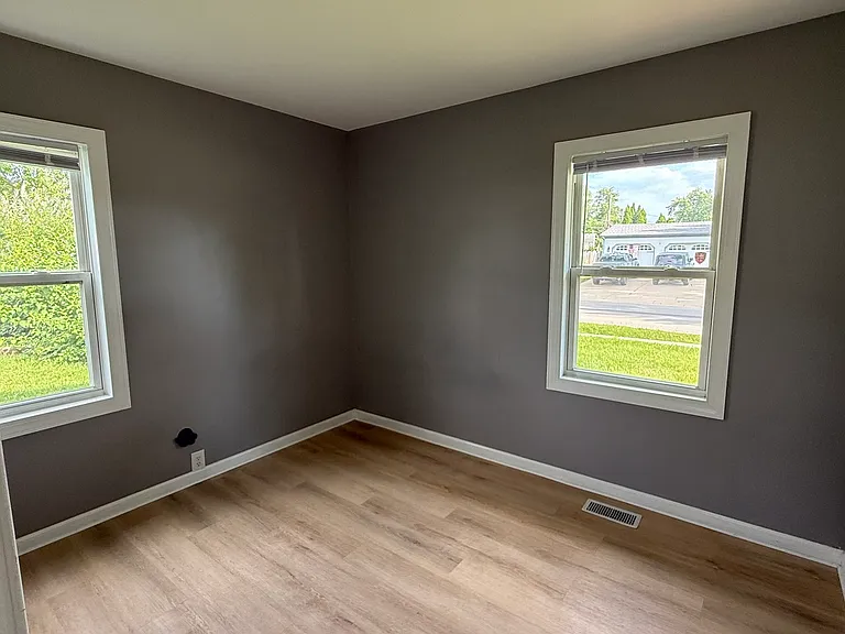 406 Belmont Dr — Photo 12