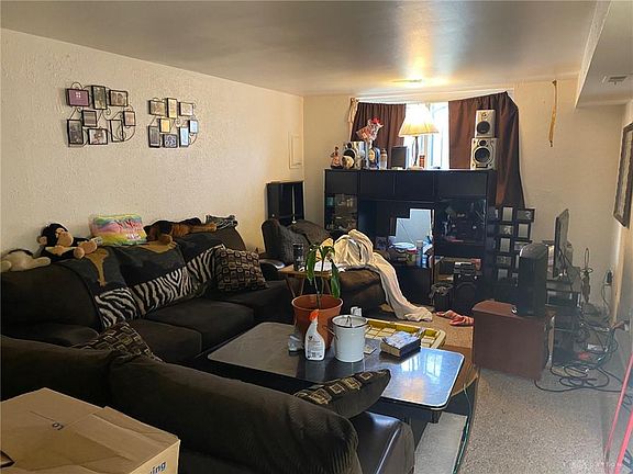 2nd image of 4726 Stratsburg Dr