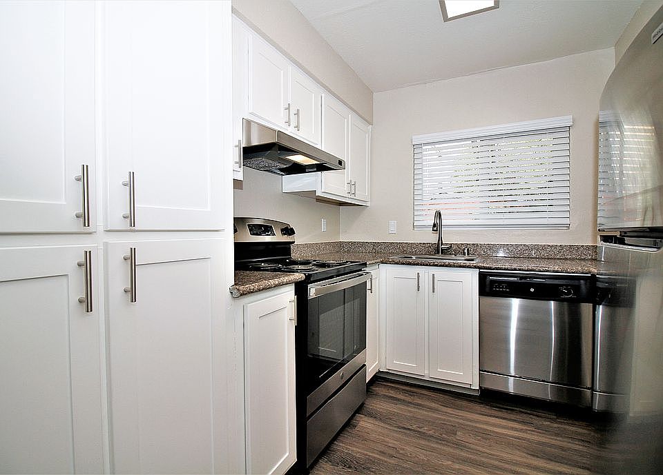 1st image of 812 Beelard Dr