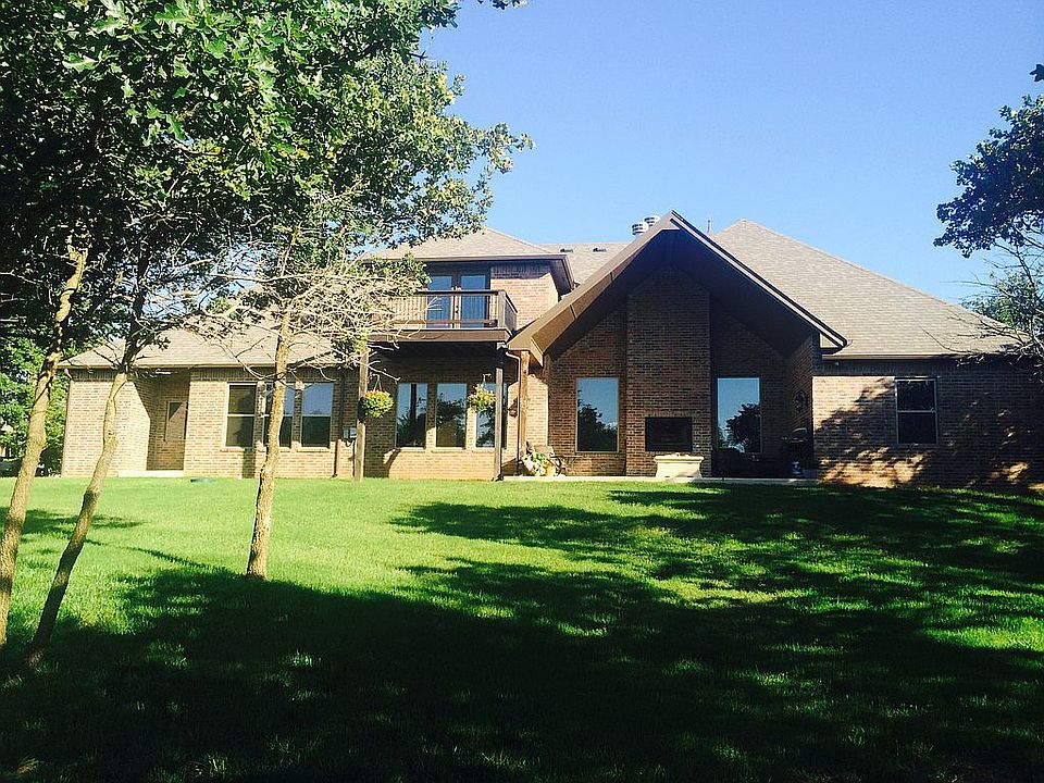 2nd image of 2524 Rivanna