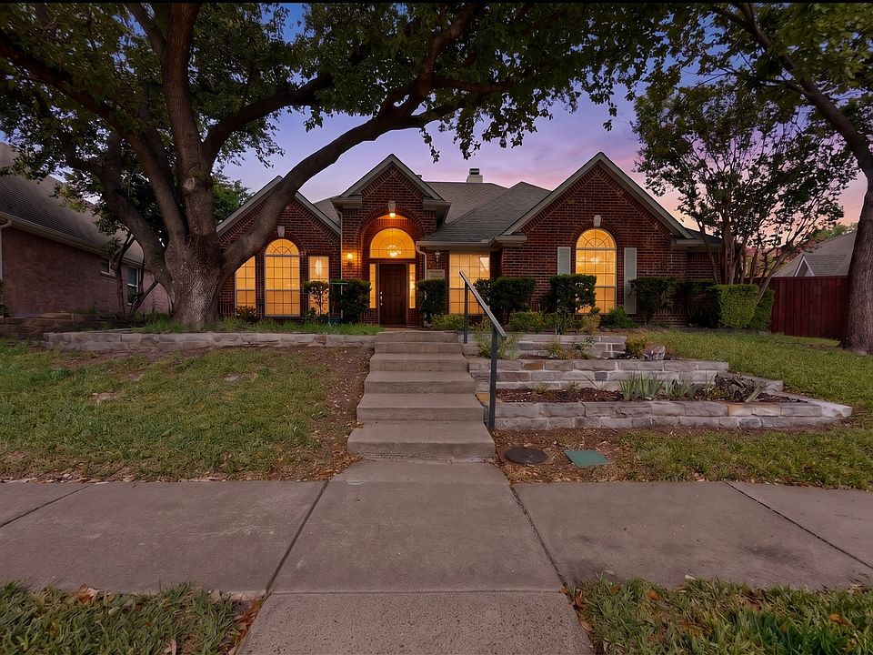 1st image of 304 Belvedere Dr