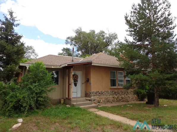 1214 6th St, Las Vegas, NM 87701