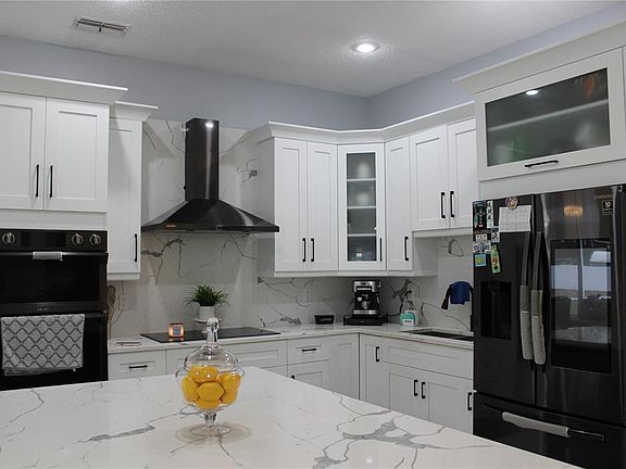 4th image of 14410 Dabney Ct