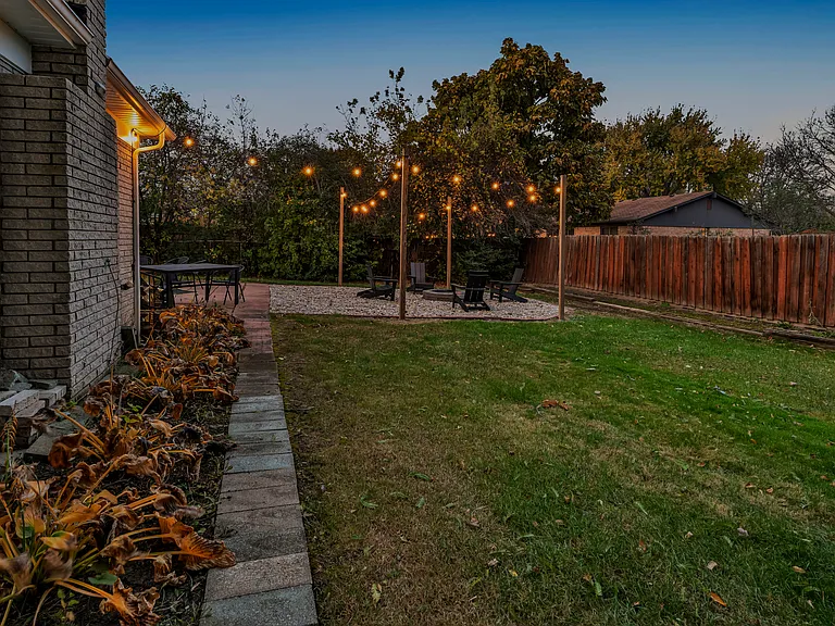 5038 Dayton Dr — Photo 51