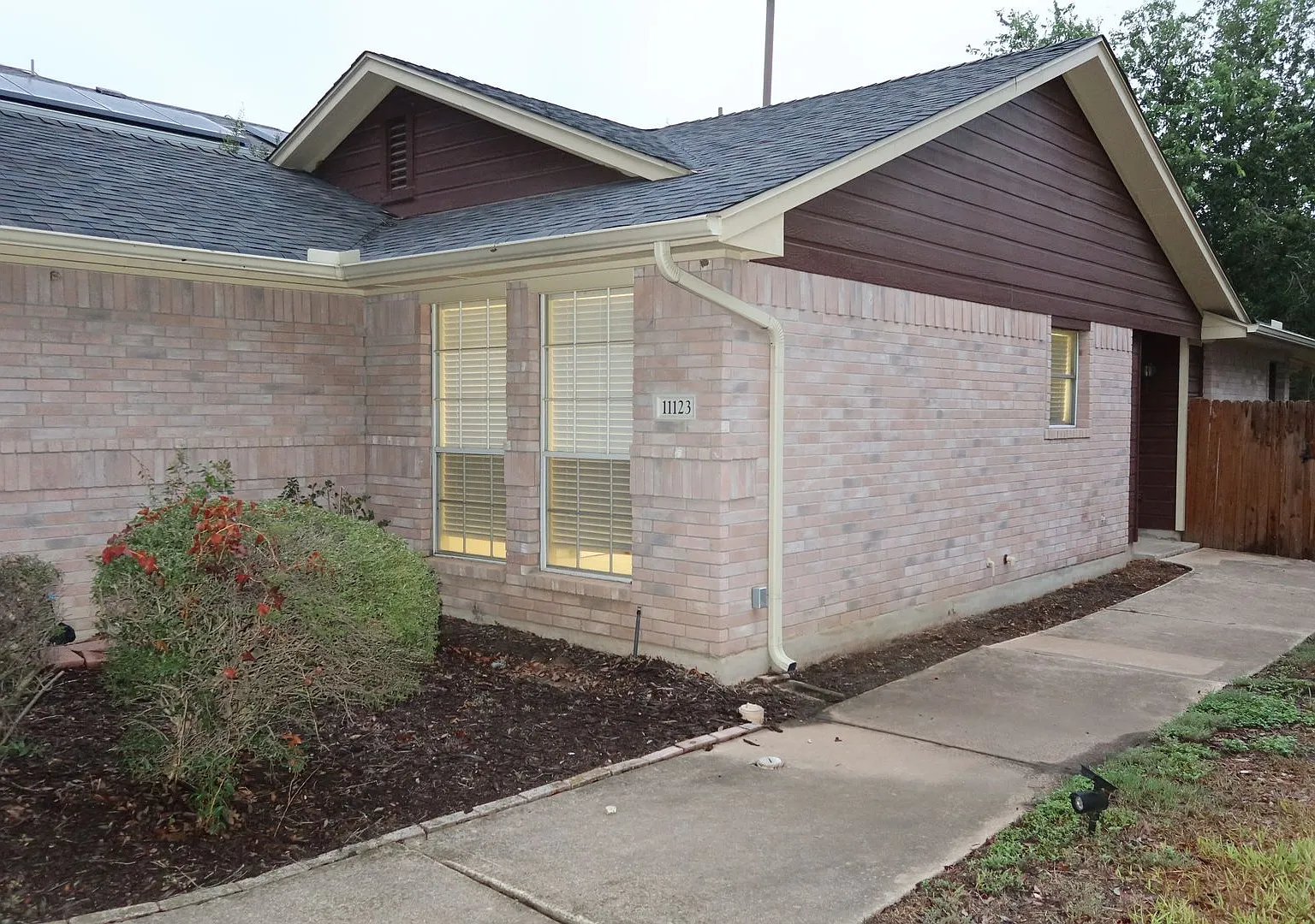Canterbury Classic - 3/2 - New Appliances - Finished Garage - Big Yard - $1975 — Photo 2