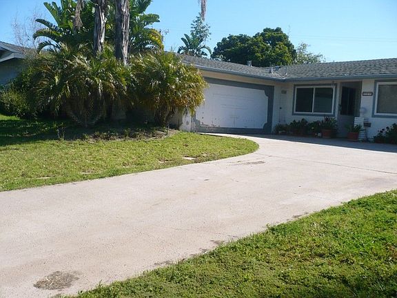 4th image of 308 Lantana St