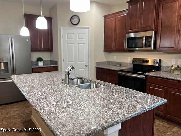 3rd image of 4260 Harvest Cir