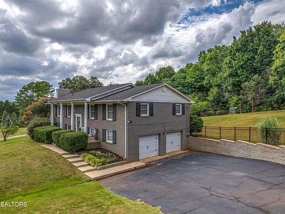 2nd image of 2504 Wrights Ferry Rd