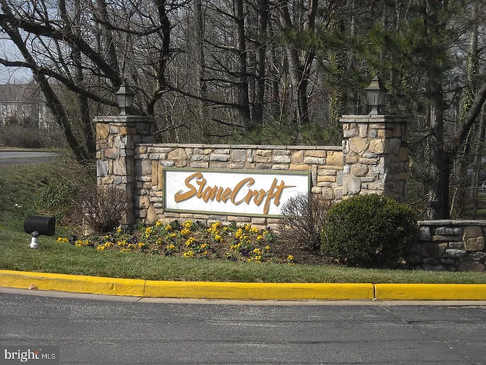 4401 Sedgehurst Dr #303