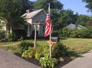 28 Deanville Rd, Attleboro, MA 02703