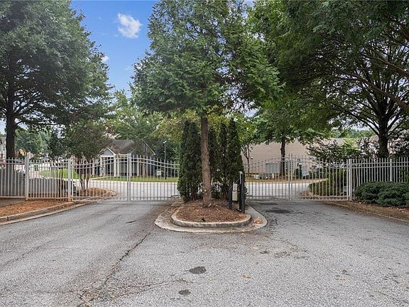 3rd image of 2715 Avanti Way