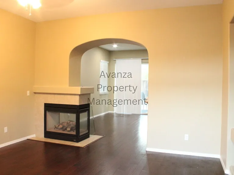 4071 W Peach Tree Ln — Photo 8