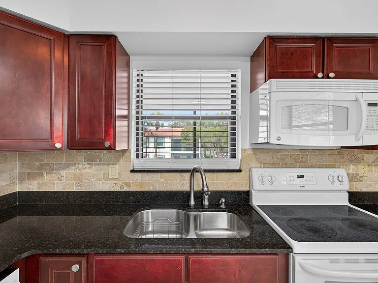 484 Santa Cruz Pl NE #G — Photo 13