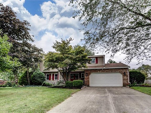 3rd image of 906 Ashcreek Dr