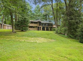 12 Mountain Rd, Wilton, CT 06897