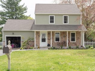 85 Countryside Dr, Hackettstown, NJ 07840