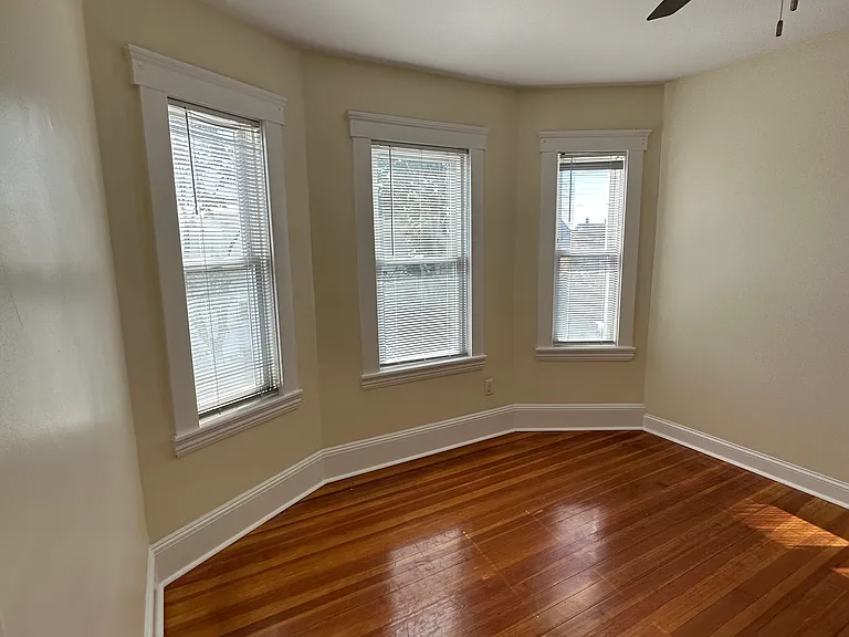 35 George St #3 — Photo 30