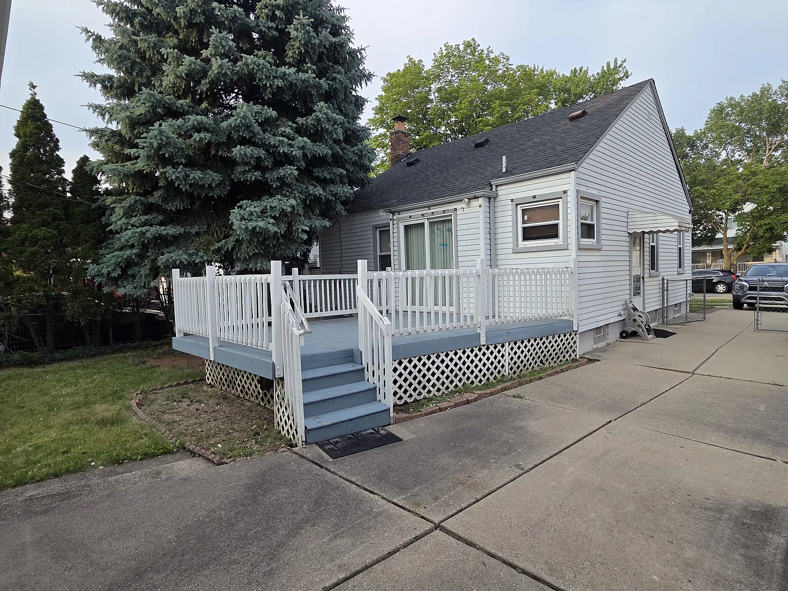 2 bed, $1,400 — Photo 3