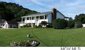 2nd image of 178 Oak Acres Cir