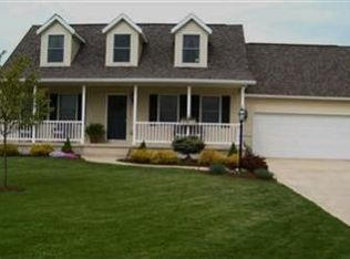615 Summerfield Pl, Huron, OH