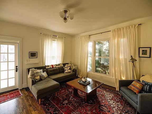 3rd image of 333 Vivelle Ave