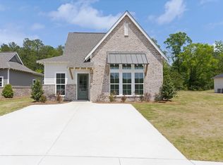353 Shiloh Creek Dr, Calera, AL 35040