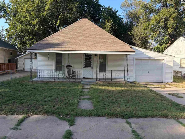932 E 9th Ave, Hutchinson, KS 67501