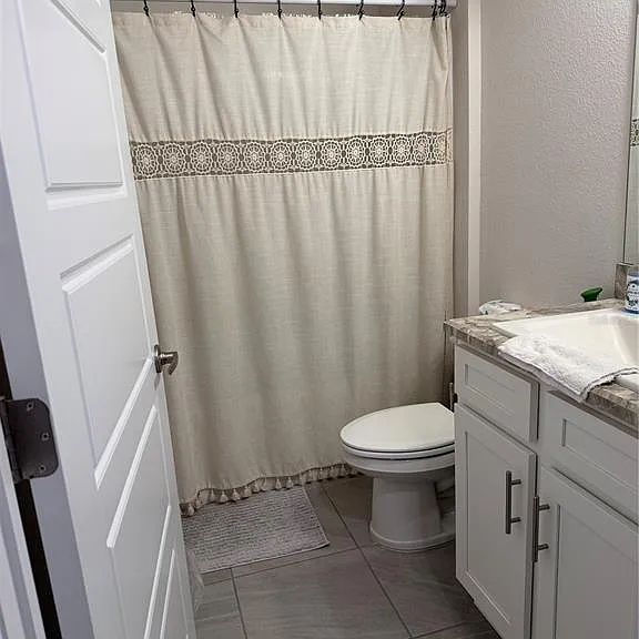 93 Royal Oak Dr — Photo 26
