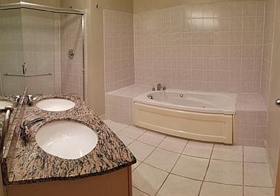 5th image of 1347 N Western Ave #2