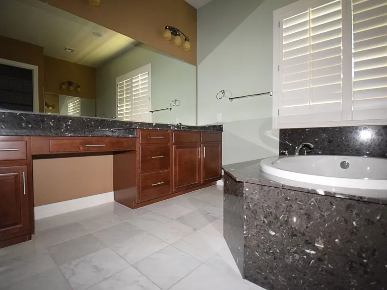 2192 E Coconino Pl — Photo 20