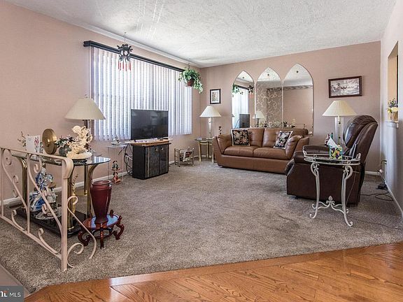 5th image of 3534 Oakhill Rd