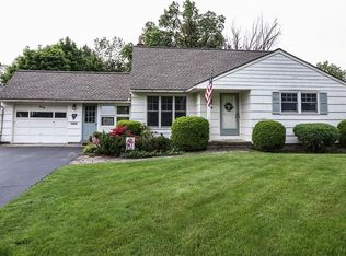 404 Shore Acres Dr, Rochester, NY 14612